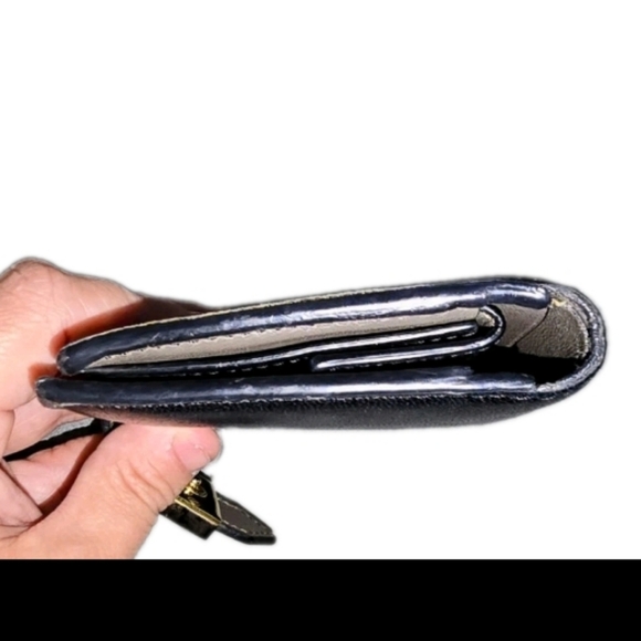 Authentic Givenchy Black Leather Wallet - Picture 4 of 9